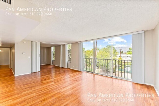 Foto del edificio - 1155 E Del Mar Blvd