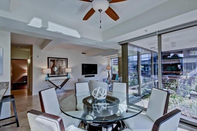 Foto del edificio - Rates Vary: $4,495 - $6,495