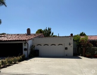Building Photo - 2607 Vista Ornada