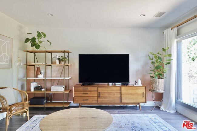 Foto del edificio - 2260 Elmgrove St