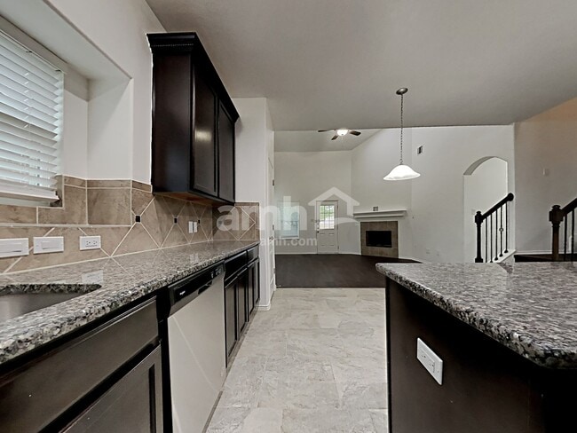 Foto del edificio - 2567 Riverway Dr