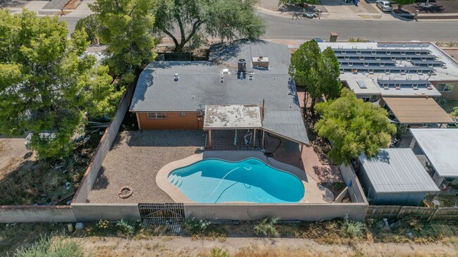 Building Photo - Eastside Spanish Style Home w/ Pool