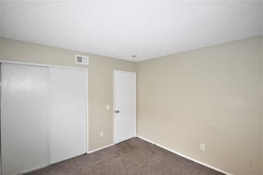 Building Photo - 15180 Rio Grande Dr