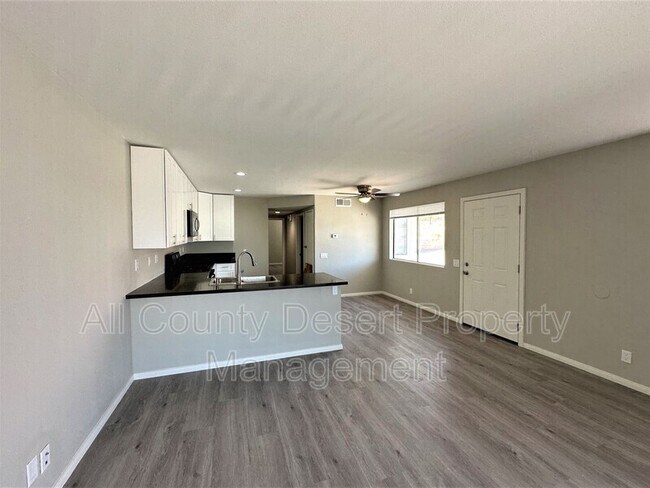 Building Photo - 68180 Cll Las Tiendas