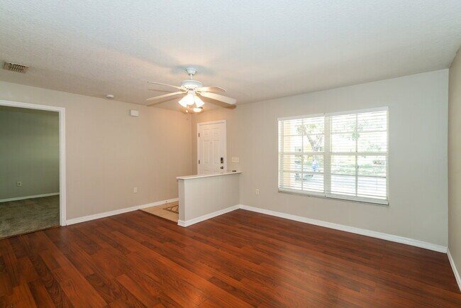 Foto del edificio - 10334 Summerview Cir