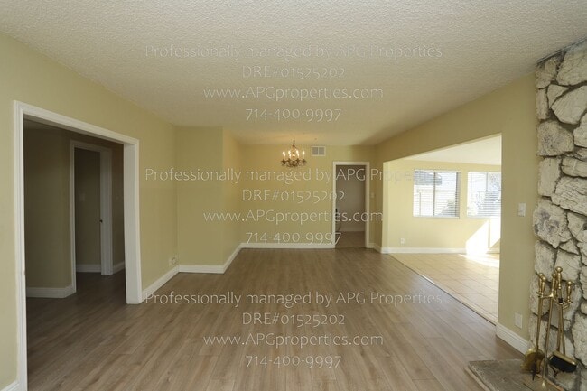 Building Photo - 722 S Hacienda St