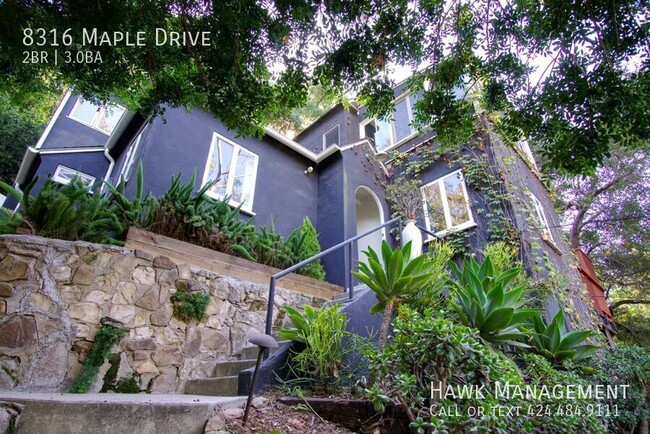 Foto del edificio - Stunning Tranquil Home in Laurel Canyon wi...