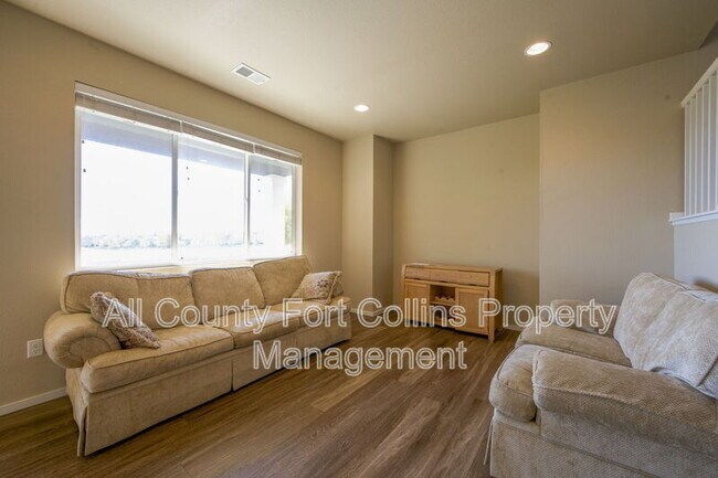 Building Photo - 3034 Benfold St