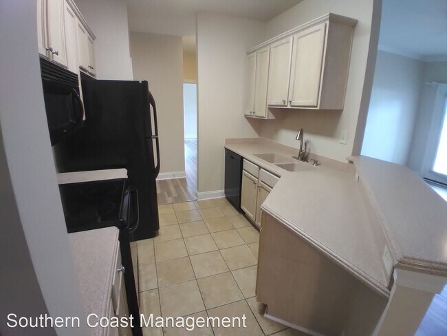 Building Photo - 2013 Silvercrest Dr