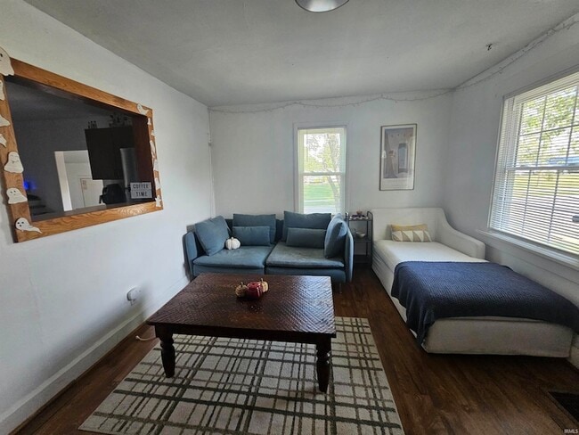 Foto del edificio - 817 N Park Ave