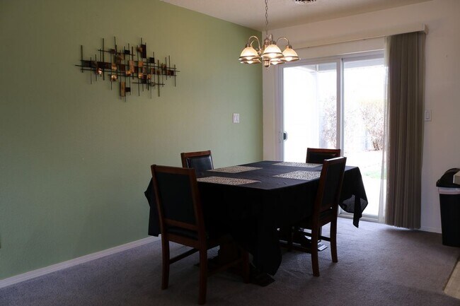 Building Photo - Fully Furnished House