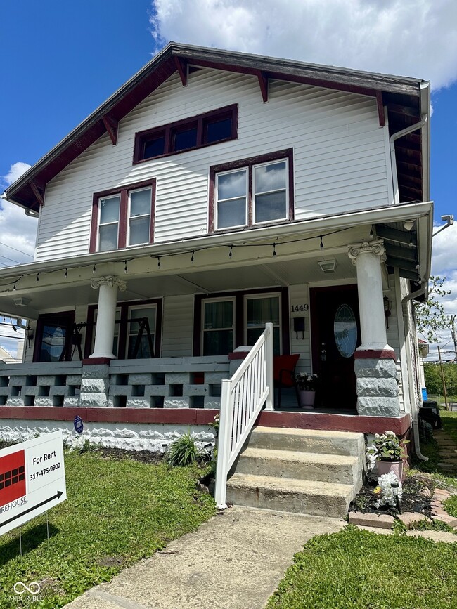 Building Photo - 1449 Montcalm St