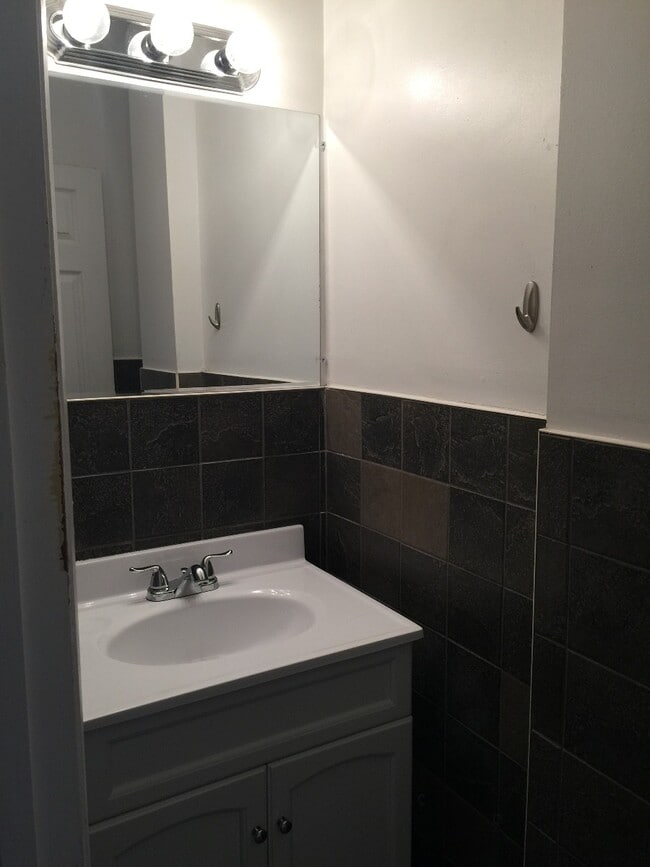 Foto del edificio - 289 Chelsea St