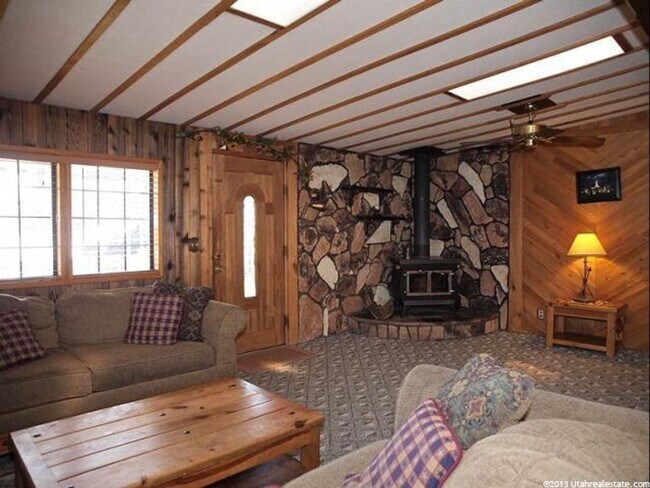 Building Photo - Lehi 3 bedroom, 3 bathroom home