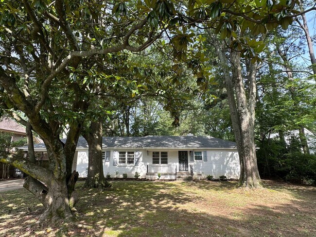 Building Photo - Charming East Memphis home, 3BR/2ba, 1600 ...