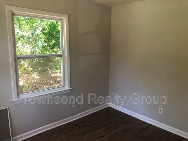 Building Photo - 2141 Lincoln Heights Ct