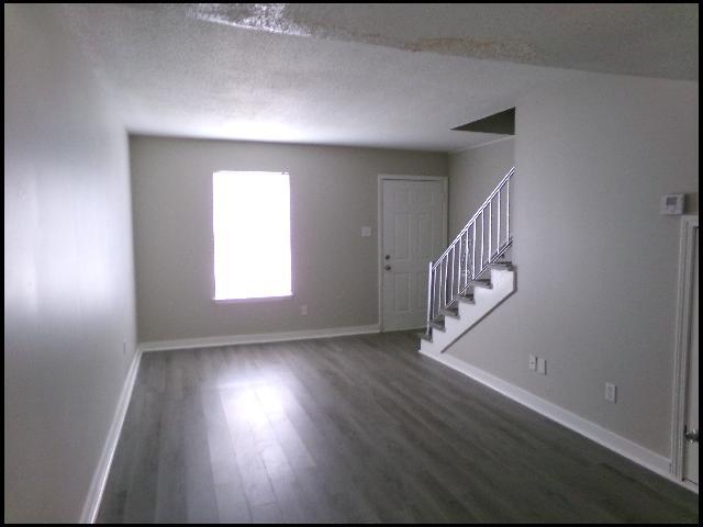 Building Photo - 101 Ellis Dr