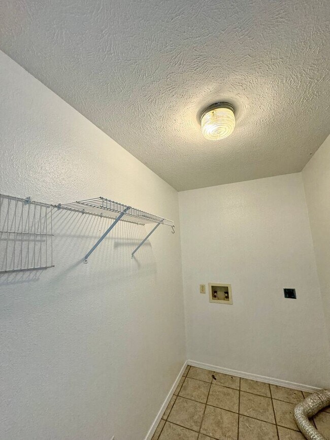 Building Photo - 6297-MF2-E1