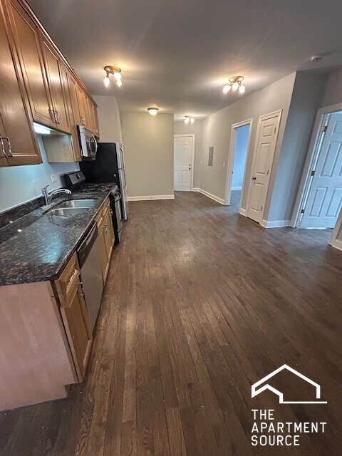 Photo - 4554 West George St. Unit 3