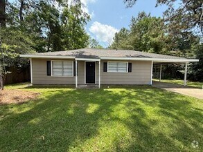 Building Photo - 42099 Garden Dr