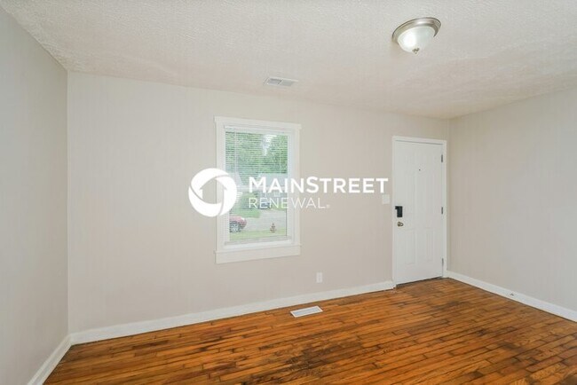 Foto del edificio - 2 Bedroom Pet-Friendly Home in Louisville,...