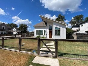 Building Photo - 8500 Bowling Green Dr