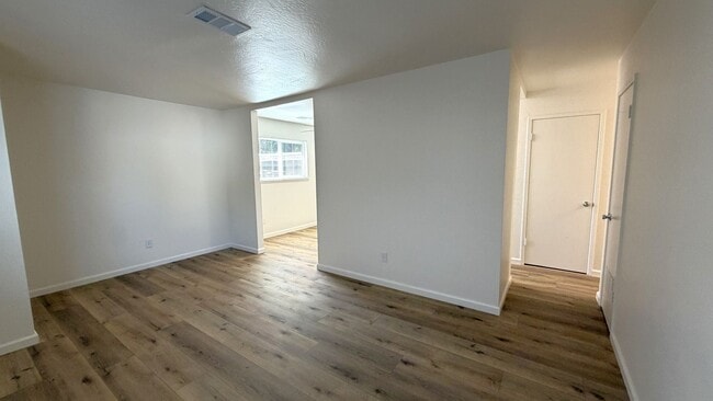 Building Photo - 1680 Barrus Ave