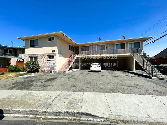 Foto del edificio - 2345 Sutter Ave