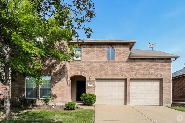 Building Photo - 2405 Becard Dr