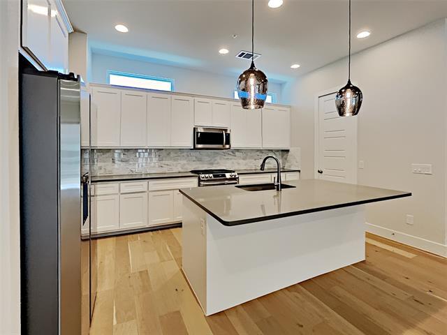 Foto del edificio - 2741 Merrimac St