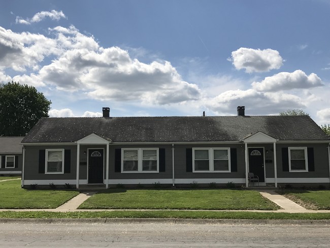 Building Photo - Sweetbriar Apartments