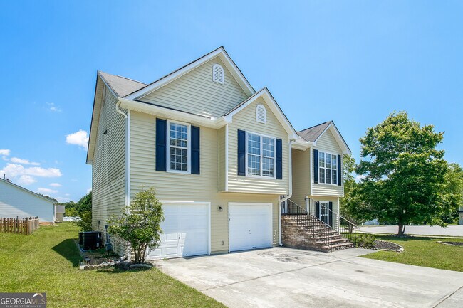 Building Photo - 5081 Meadow Trce