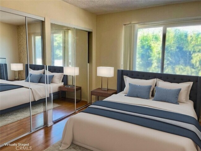 Foto del edificio - 22855 Vanowen St