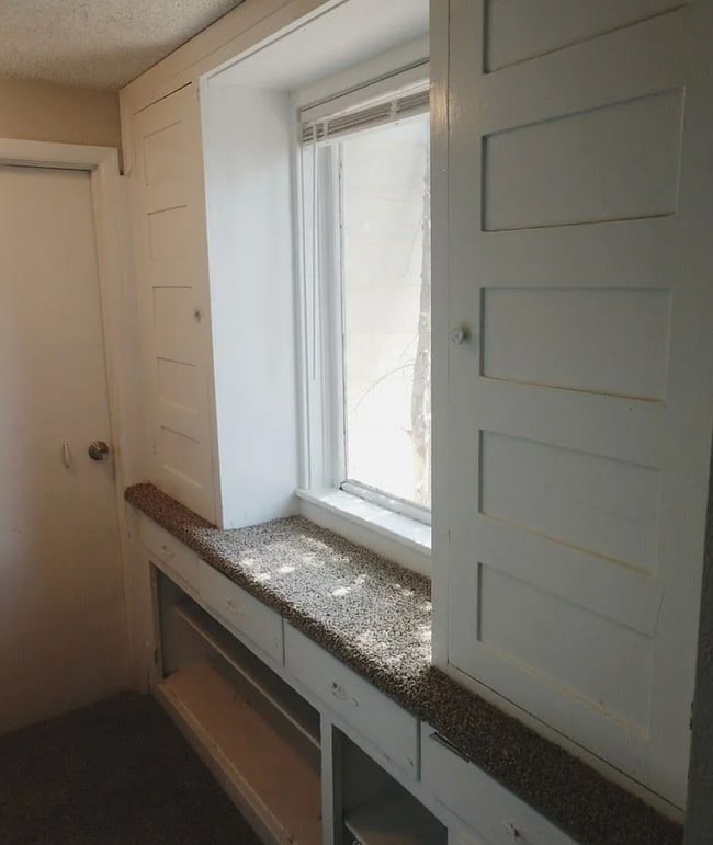 Foto del edificio - 2 Bed, 1 Bath Duplex