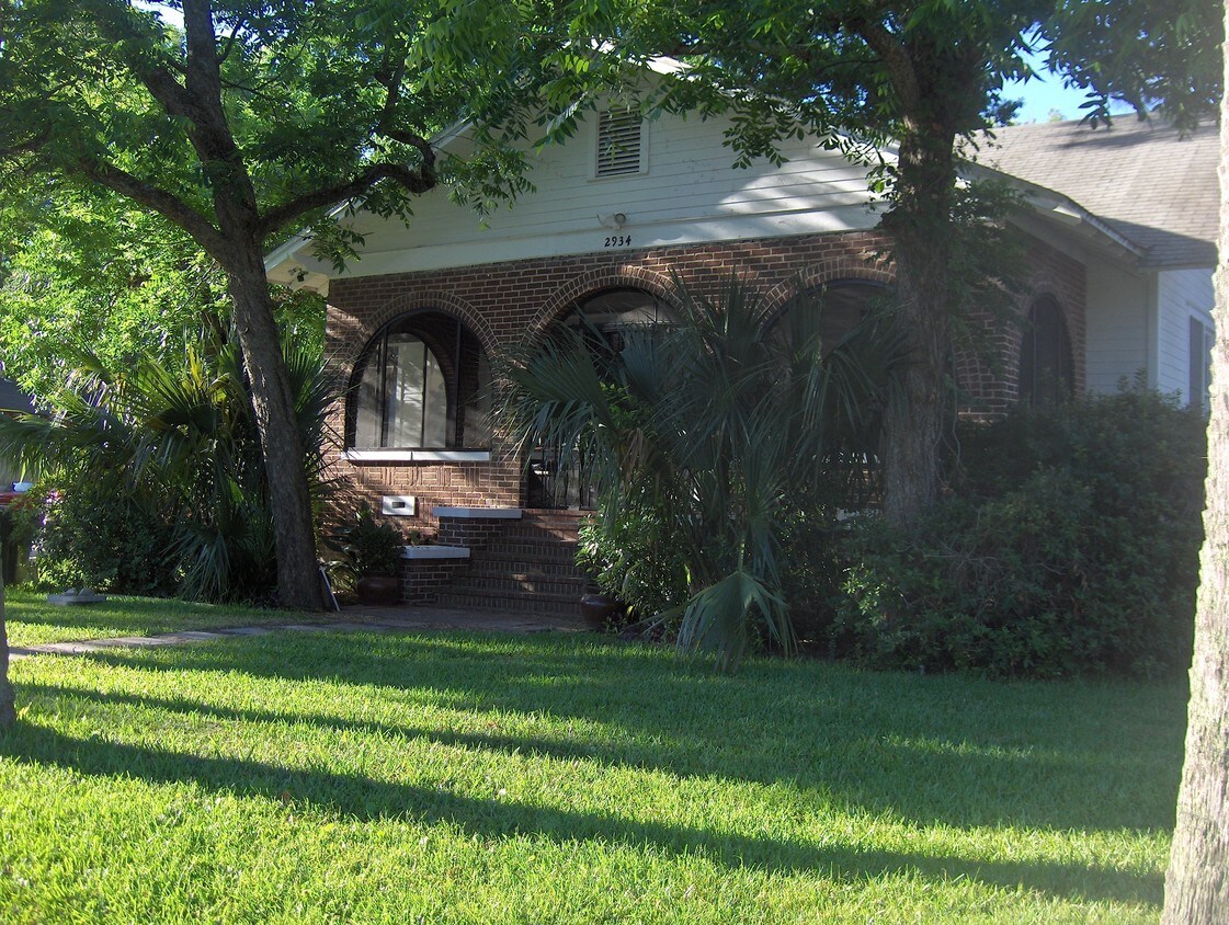 Primary Photo - 2934 Selma St