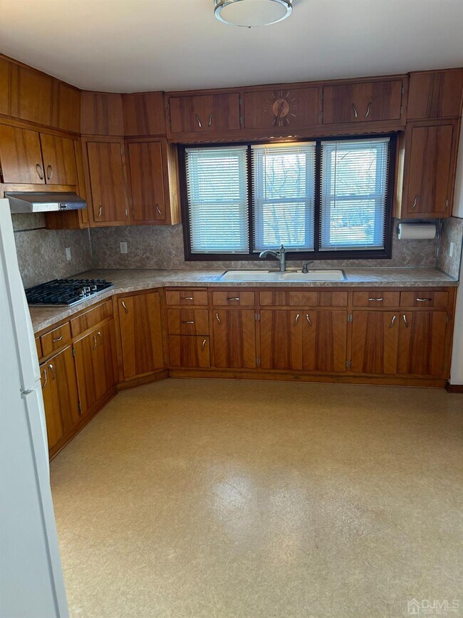 Building Photo - 254 Inza St