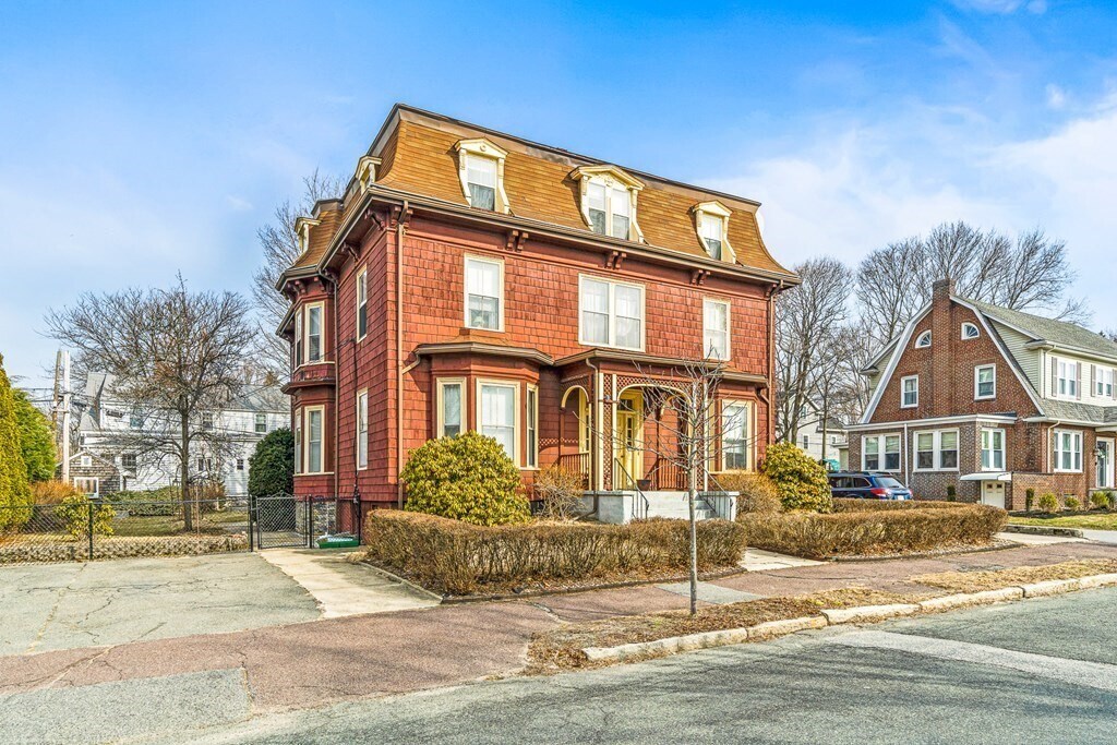 29 Chestnut St Unit 3, Wakefield, MA 01880 Apartment for Rent in Wakefield, MA