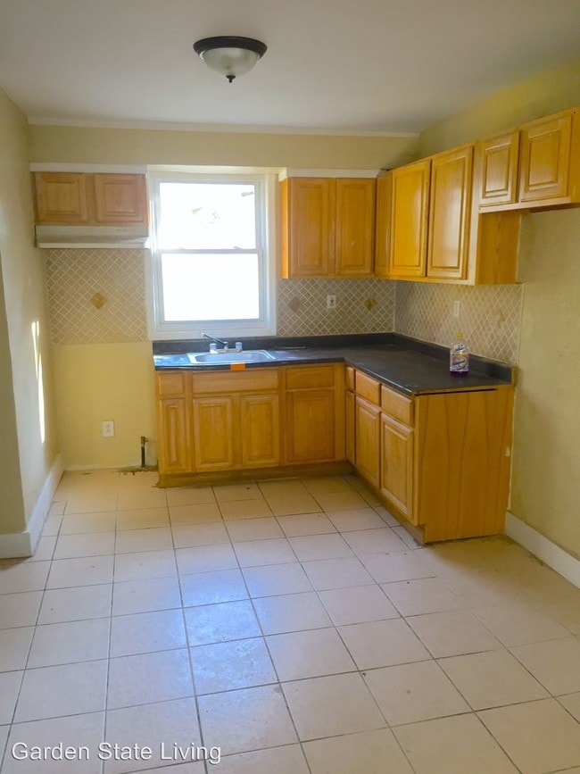 Building Photo - 14 Ricord St