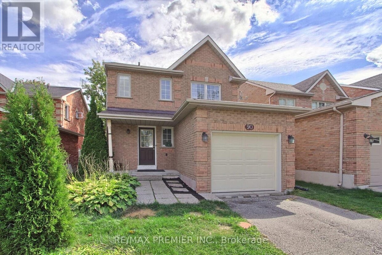 Primary Photo - 90 Covent Cres
