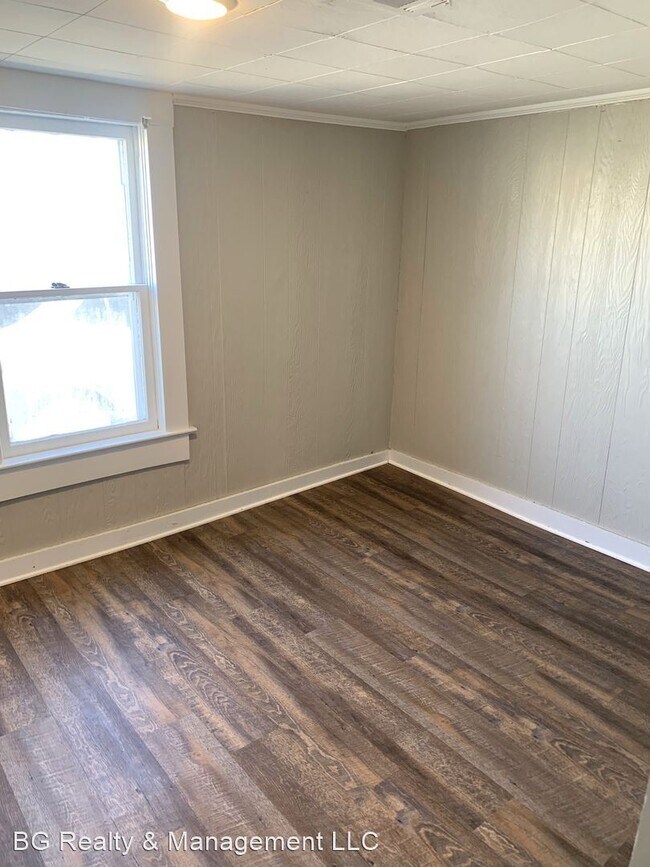 Foto del edificio - 2 br, 1 bath House - 817 Park Ave