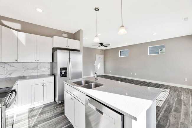 Foto del edificio - 7303 E 34th St N