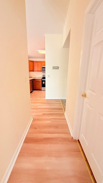 Foto del edificio - 3044 Westminster Dr