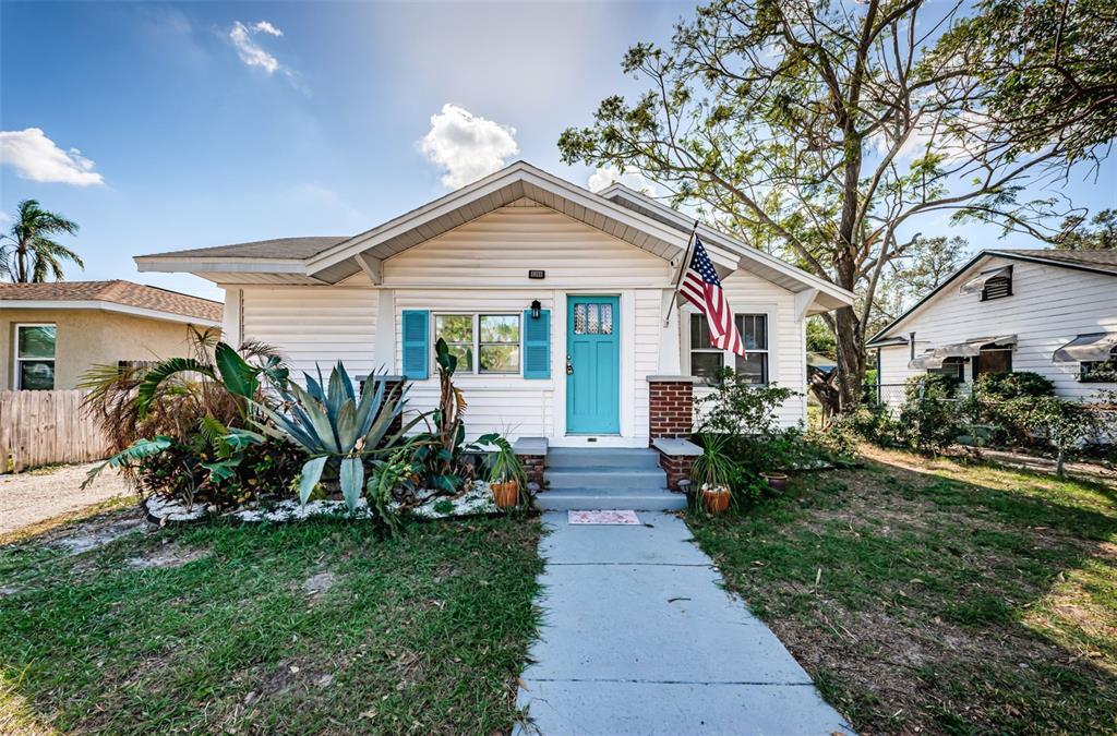 Foto principal - 5306 9th Ave S