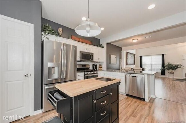 Building Photo - 11716 Woodmere Trace Dr