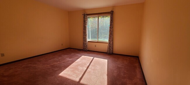 Foto del edificio - 605 E Gunn Rd