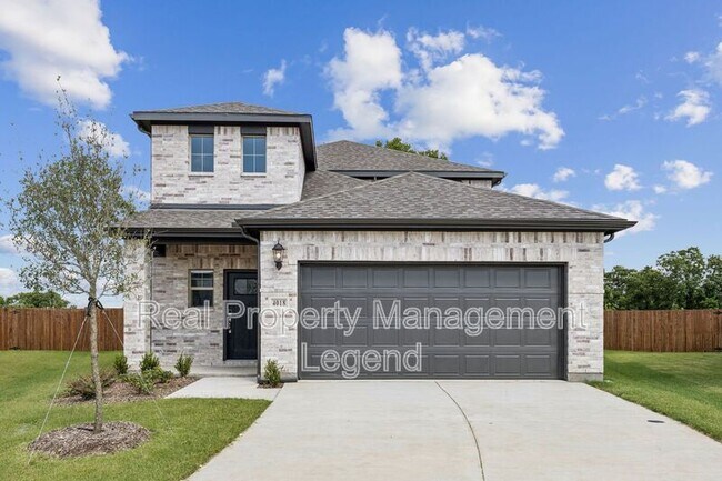 Building Photo - 4018 Sandstone Dr