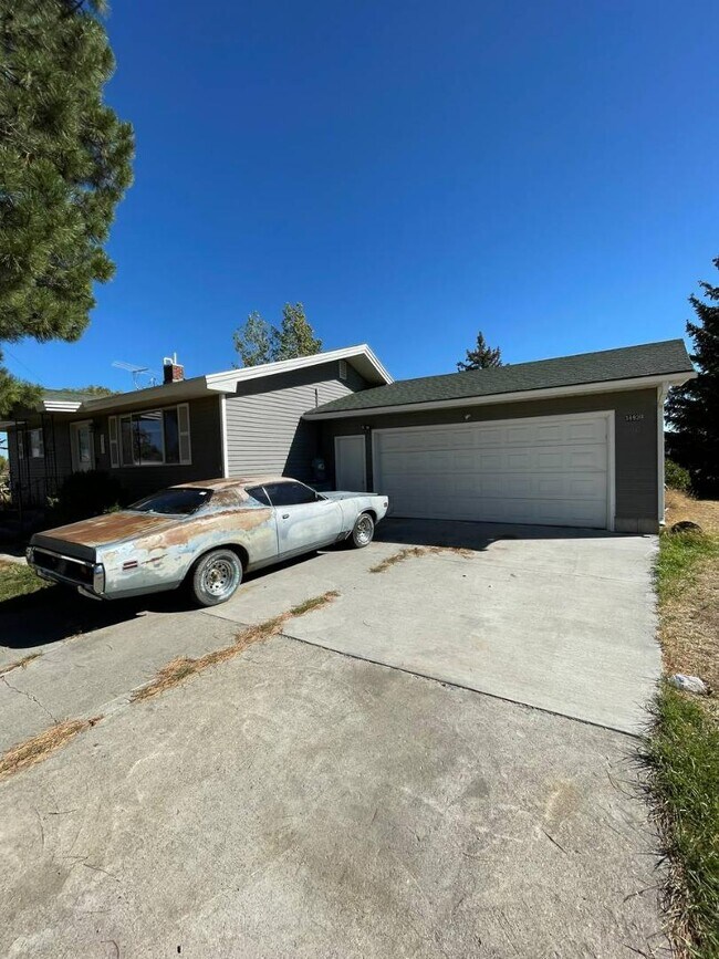 Foto del edificio - 3892 E 200 Rd N