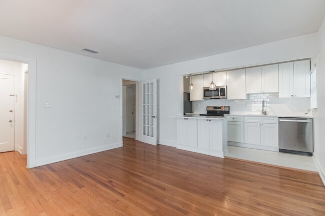 Building Photo - Gunby