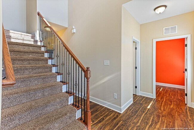 Building Photo - 130 Calvert Ct