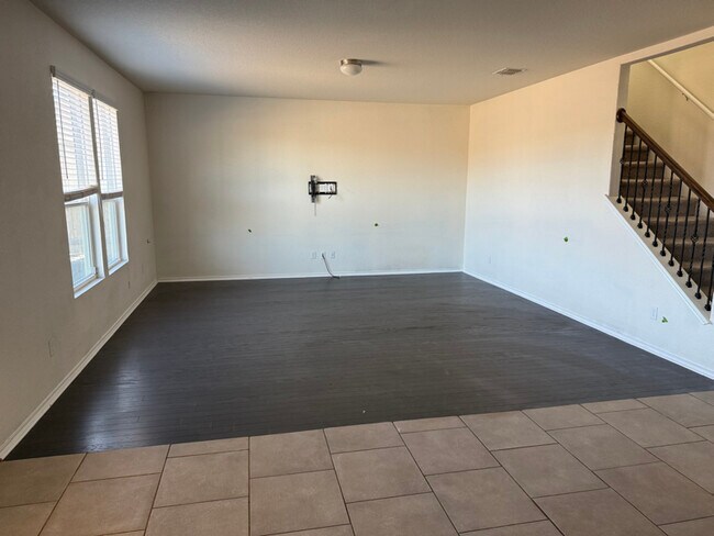 Foto del edificio - 9822 Silver Mist Wy